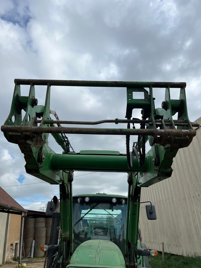 Tracteur chargeur JOHN DEERE 6115M - photo slide 21