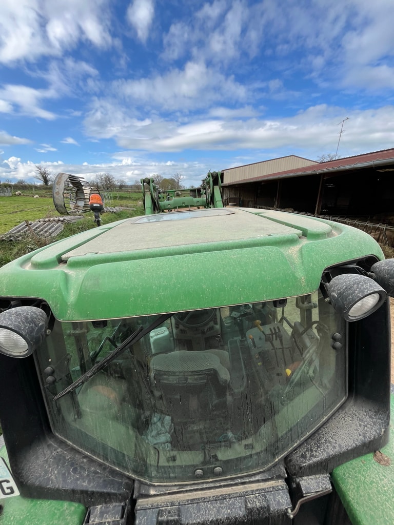 Tracteur chargeur JOHN DEERE 6115M - photo slide 10