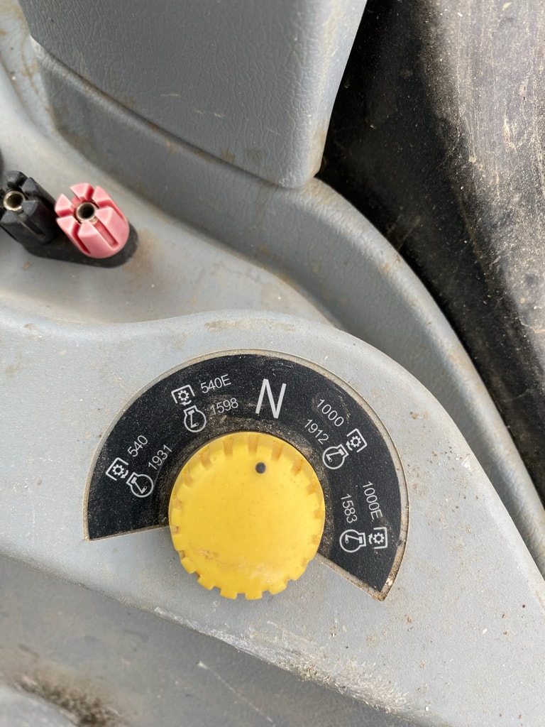 Tracteur NEW HOLLAND T7.220 - photo slide 15