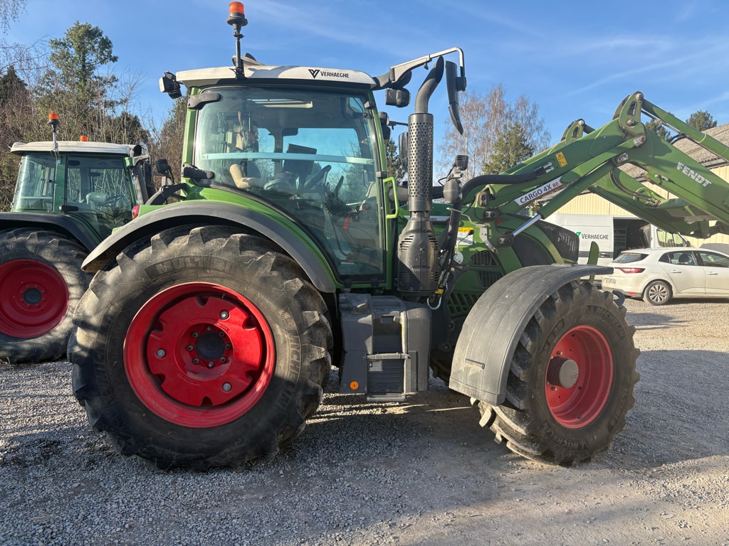 Tracteur FENDT 516 VARIO POWER + - photo slide 2