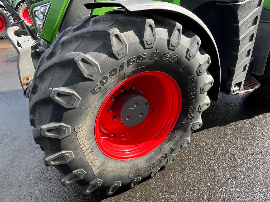 Tracteur FENDT 724 VARIO PROFI + - photo slide 6