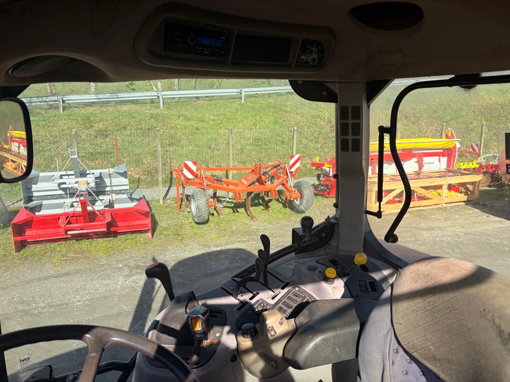 Tracteur CASE IH MXU 115 - photo slide 10