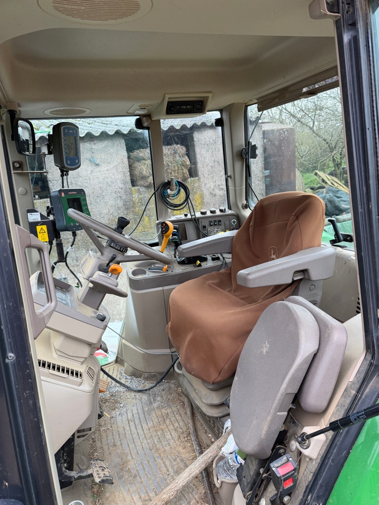 Tracteur JOHN DEERE 6120M - photo slide 10