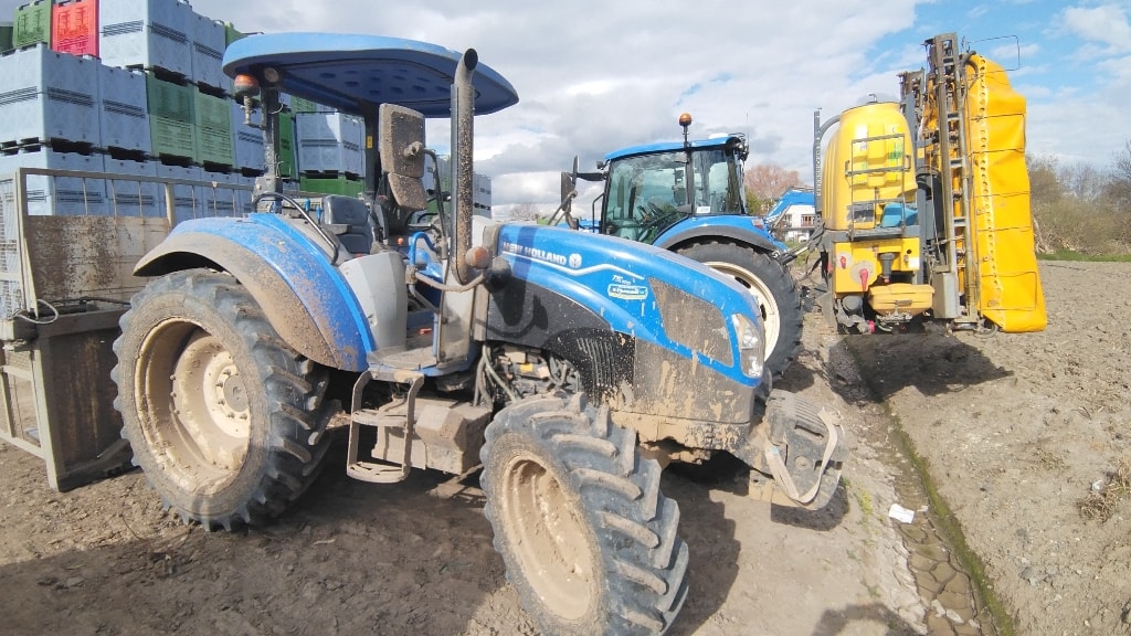 Tracteur NEW HOLLAND T5.100 - photo slide 2