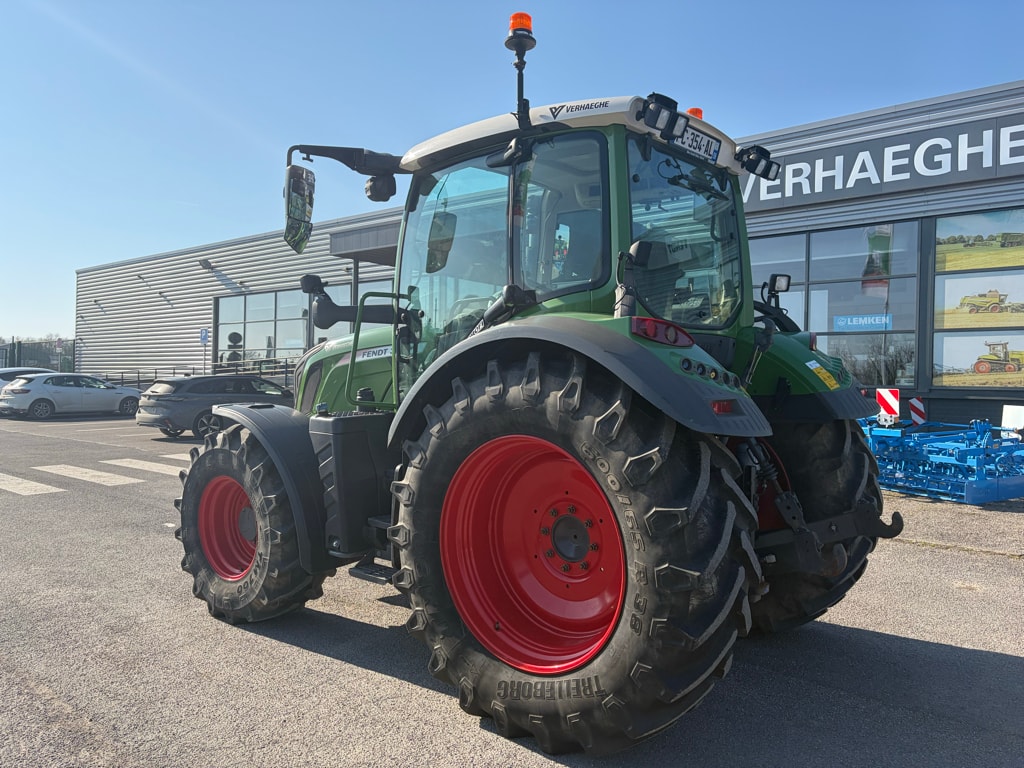 Tracteur FENDT 311 S4 PROFI - photo slide 13