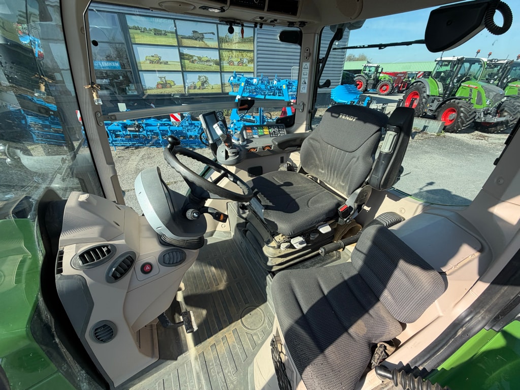 Tracteur FENDT 311 S4 PROFI - photo slide 15