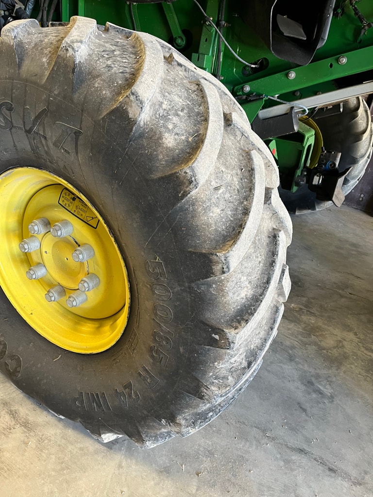 Moissonneuse JOHN DEERE S670 - photo slide 11