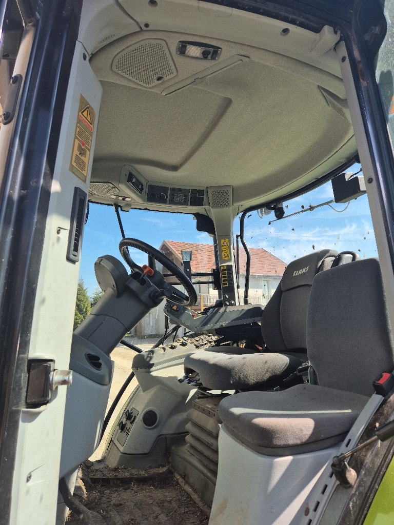 Tracteur CLAAS ARION 520 - photo slide 15