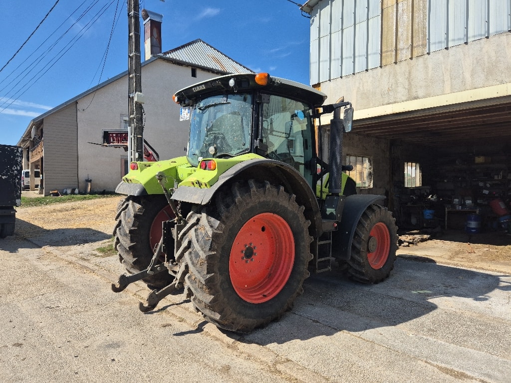 Tracteur CLAAS ARION 520 - photo slide 5