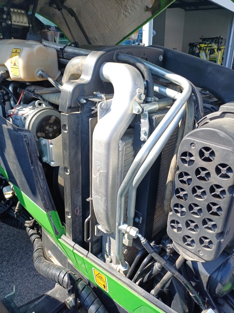 Tracteur DEUTZ FAHR 5100 C - photo slide 3