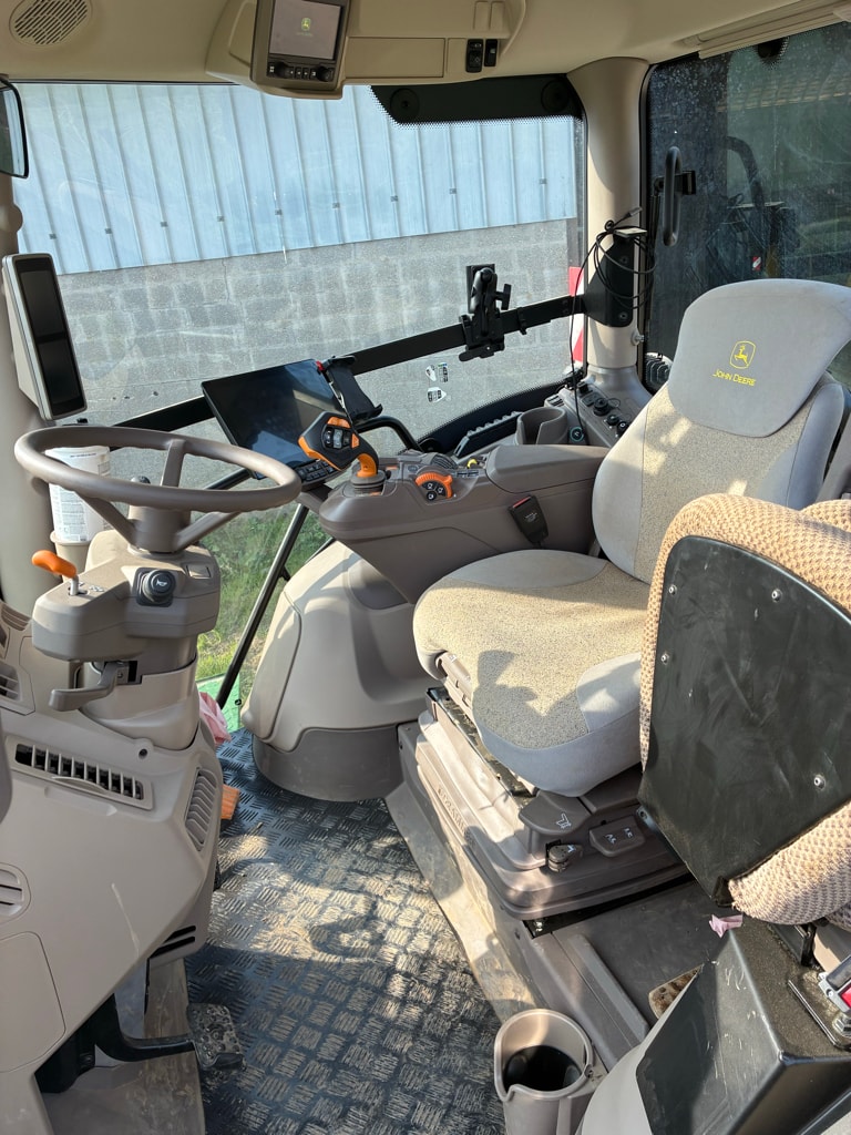 Tracteur JOHN DEERE 6R250 - photo slide 17