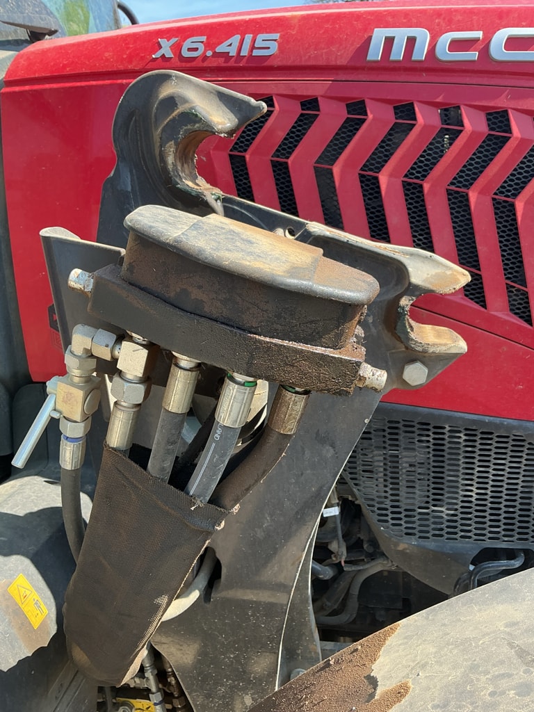 Tracteur MC CORMICK X6 415 - photo slide 18