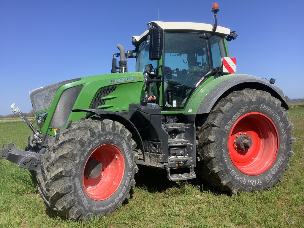 Tracteur FENDT 828 VARIO PROFI + - photo slide 5