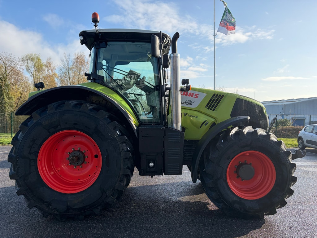 Tracteur CLAAS AXION 830 CEBIS - photo slide 6