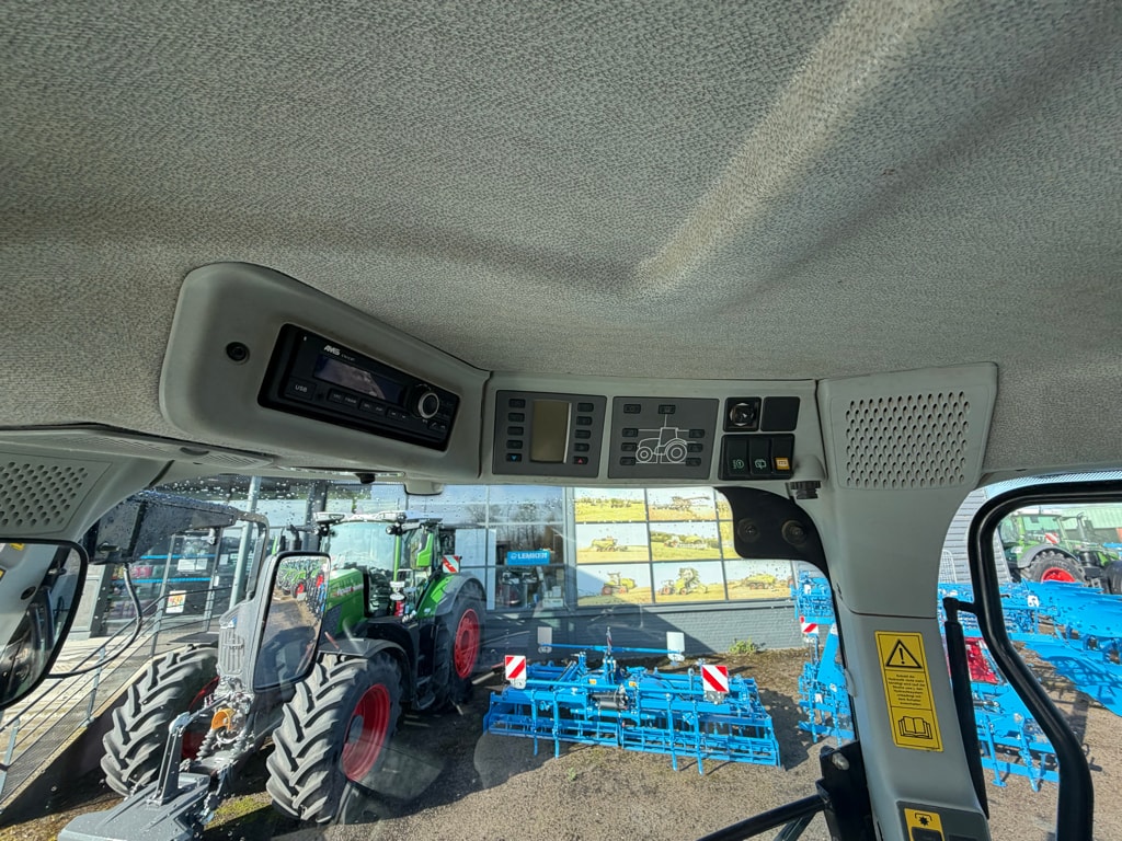 Tracteur CLAAS AXION 830 CEBIS - photo slide 18