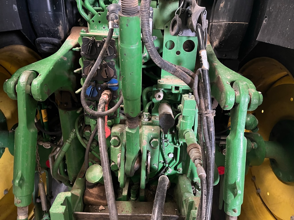 Tracteur JOHN DEERE 6175R - photo slide 11
