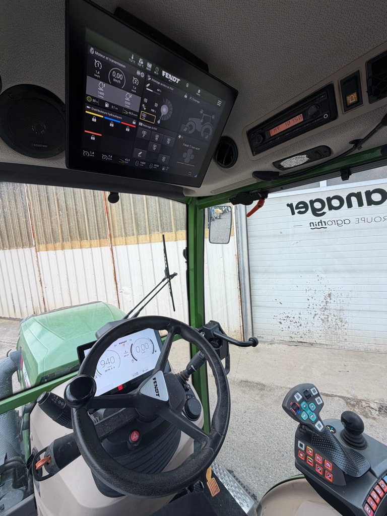 Tracteur FENDT 209V - photo slide 8