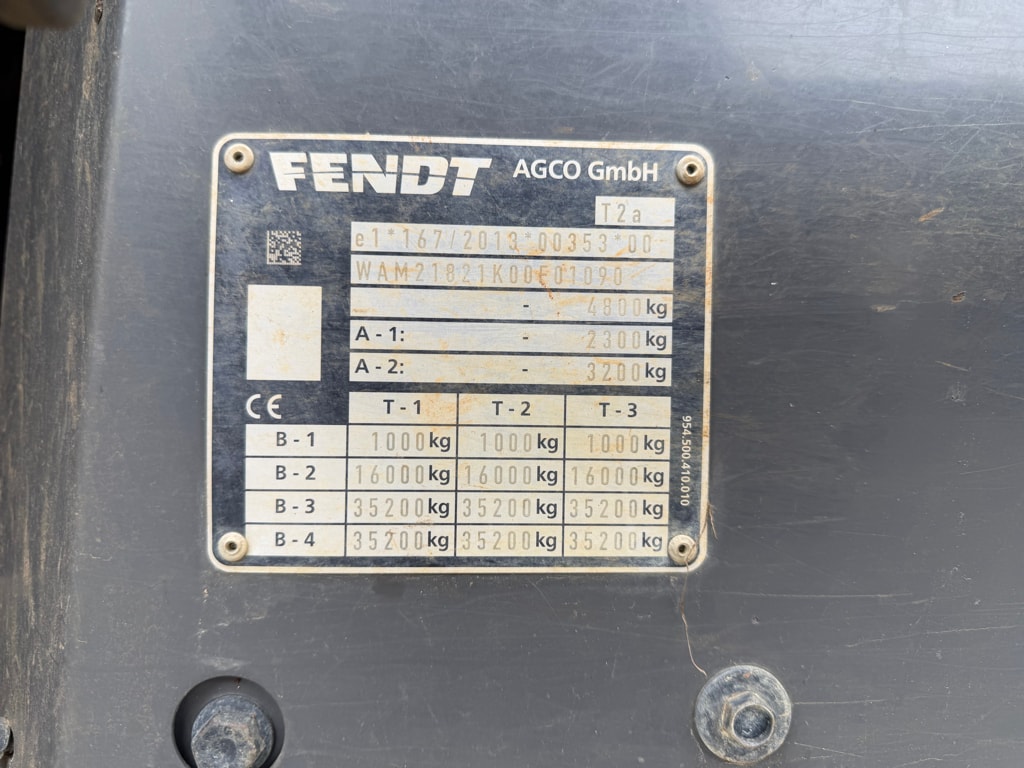 Tracteur FENDT 209V - photo slide 12