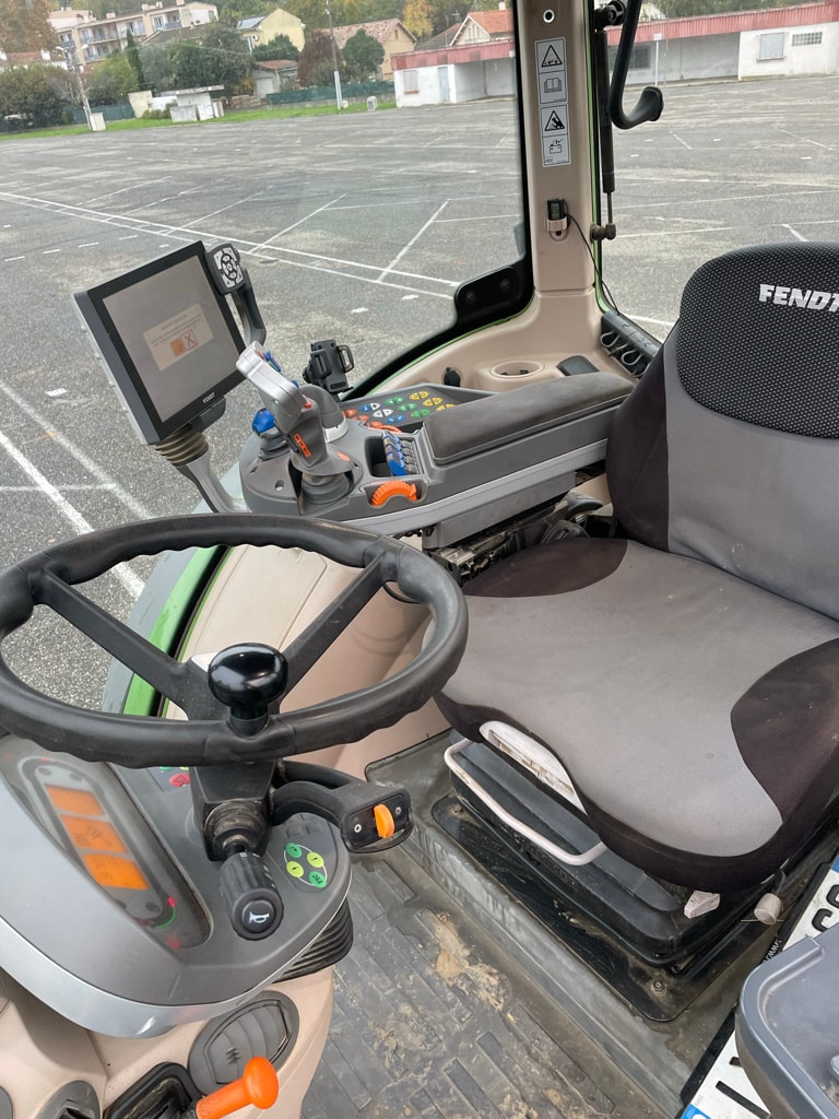 Tracteur FENDT 516 - photo slide 8