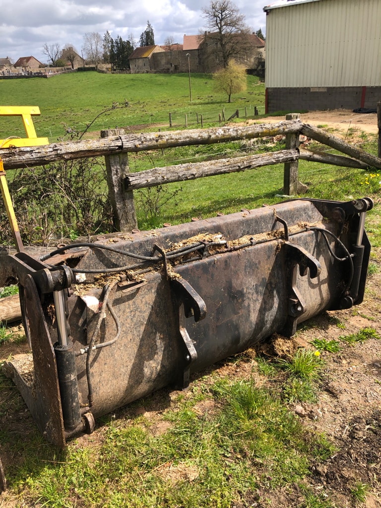 Valet de ferme SCHAEFFER 8610 T - photo slide 9