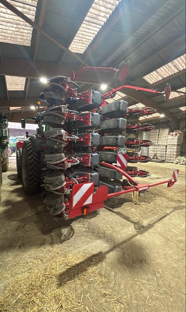 Semoir monograine HORSCH Maestro 12 RV - photo slide 1