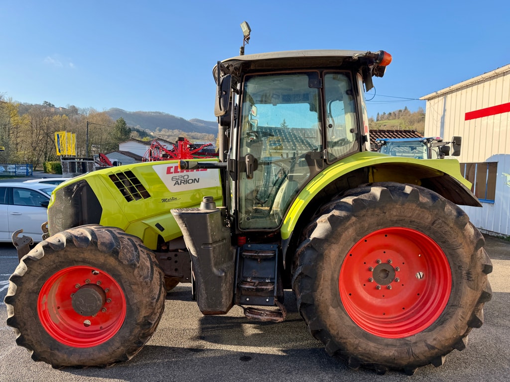 Tracteur CLAAS ARION 620 - photo slide 8