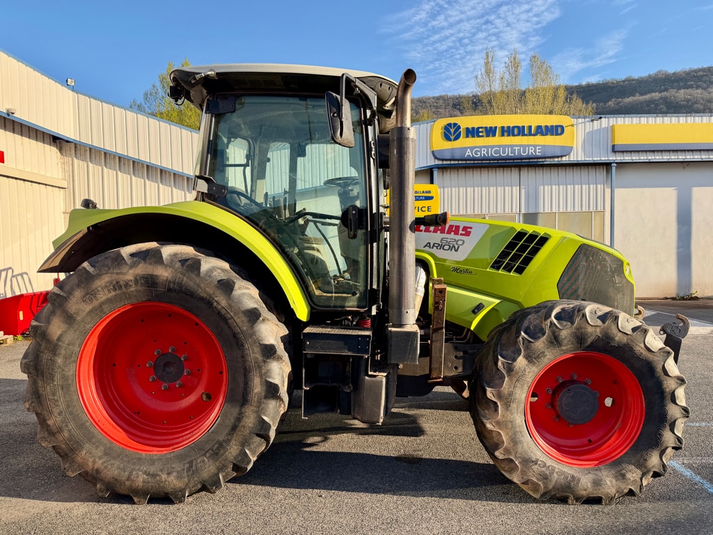 Tracteur CLAAS ARION 620 - photo slide 1