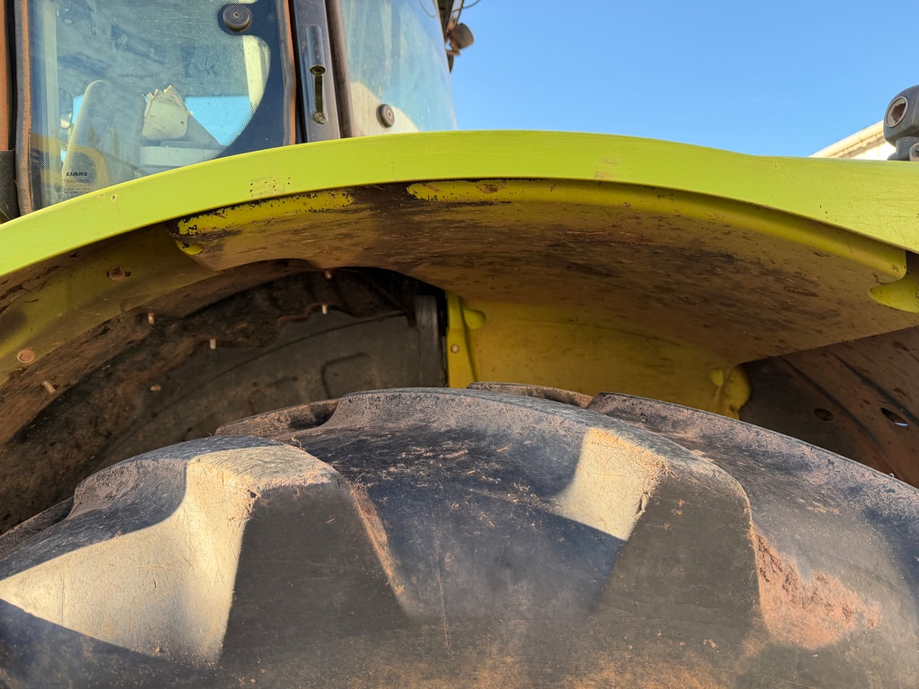 Tracteur CLAAS ARION 620 - photo slide 18