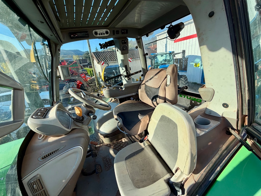 Tracteur chargeur DEUTZ FAHR 6180 AGROTRON TTV - photo slide 12