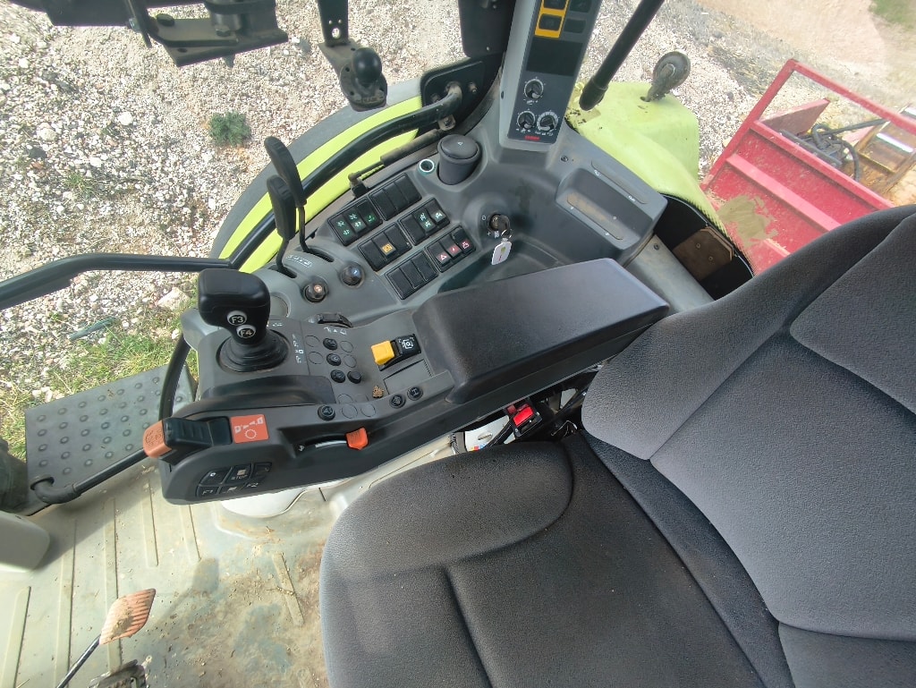 Tracteur CLAAS ARION 630 - photo slide 20