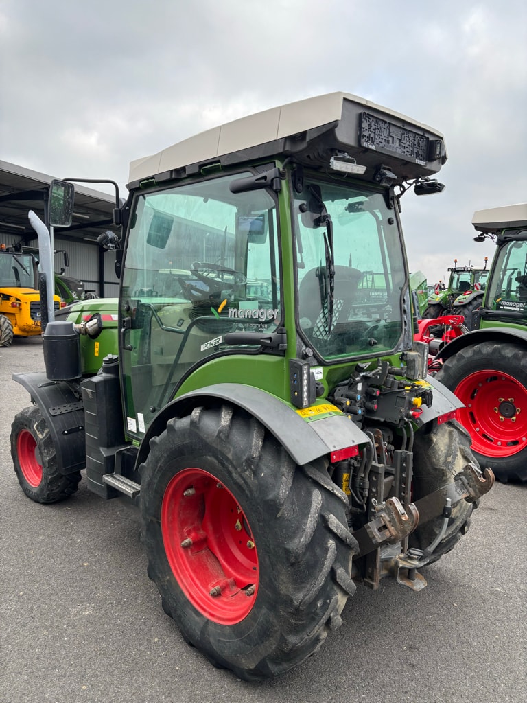 Tracteur FENDT 209V - photo slide 12