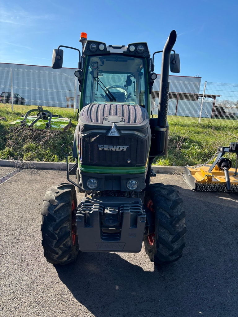 Tracteur FENDT 209V - photo slide 7