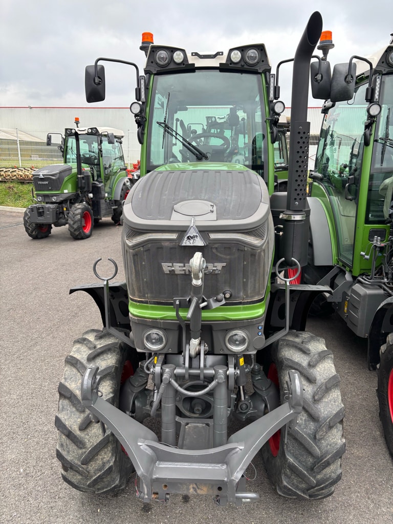 Tracteur FENDT 209V - photo slide 6