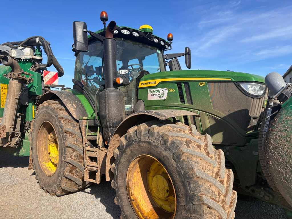 Tracteur JOHN DEERE 6R250 - photo slide 2