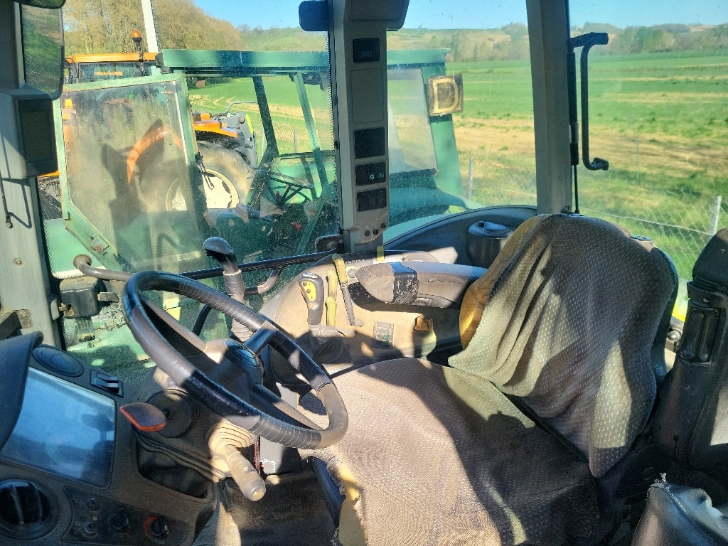 Tracteur CLAAS 657 ATZ - photo slide 5