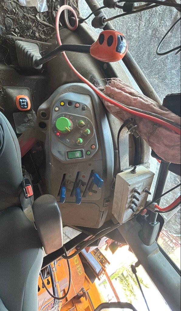 Tracteur SAME EXPLORER 105 - photo slide 13