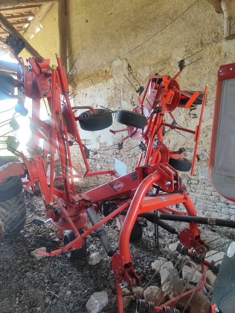 Faneuse KUHN GF 7702 - photo slide 1
