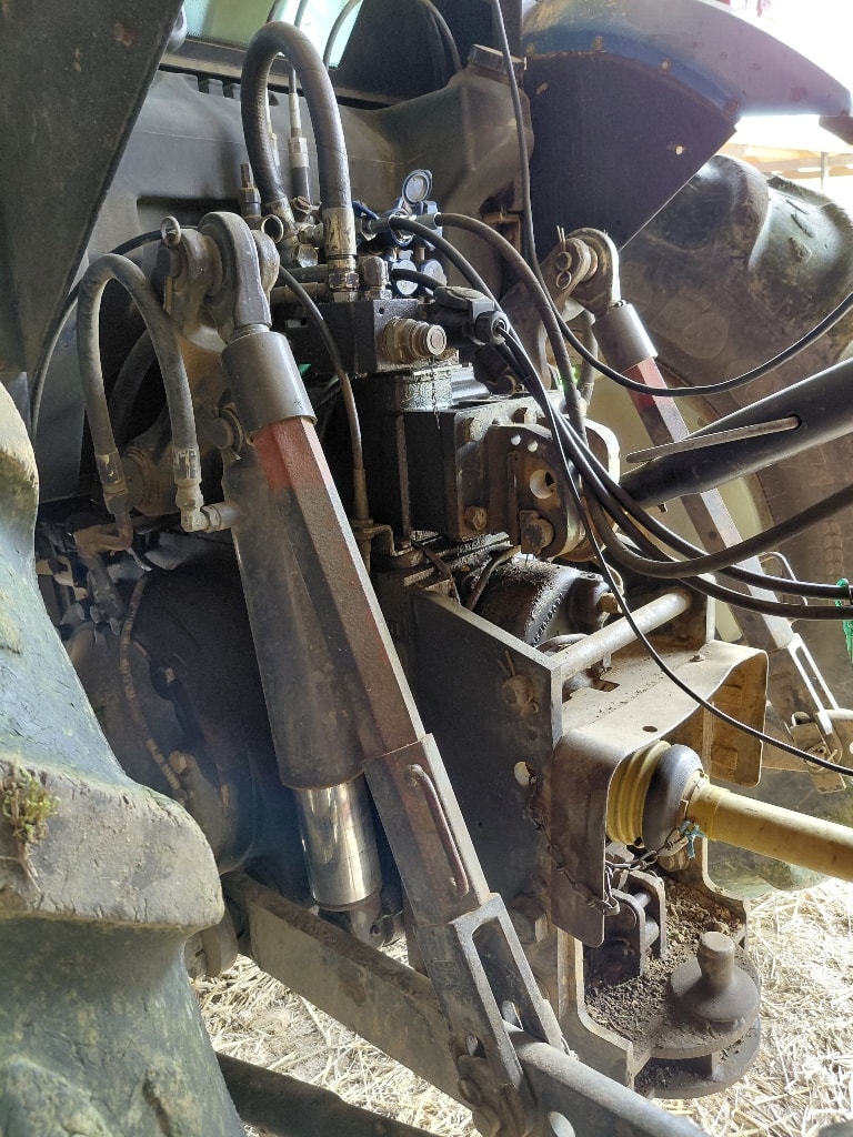 Tracteur LANDINI LEGEND 115 - photo slide 7
