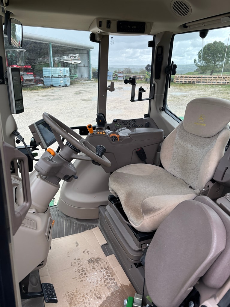 Tracteur JOHN DEERE 6155 - photo slide 18