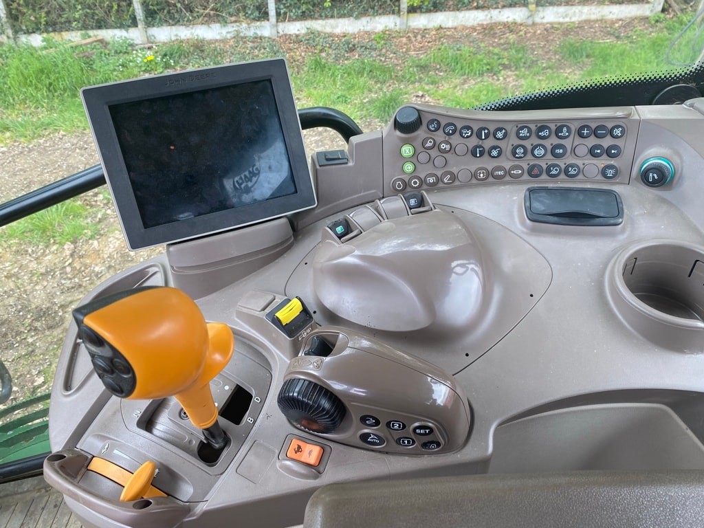 Tracteur JOHN DEERE 6R 195 - photo slide 16