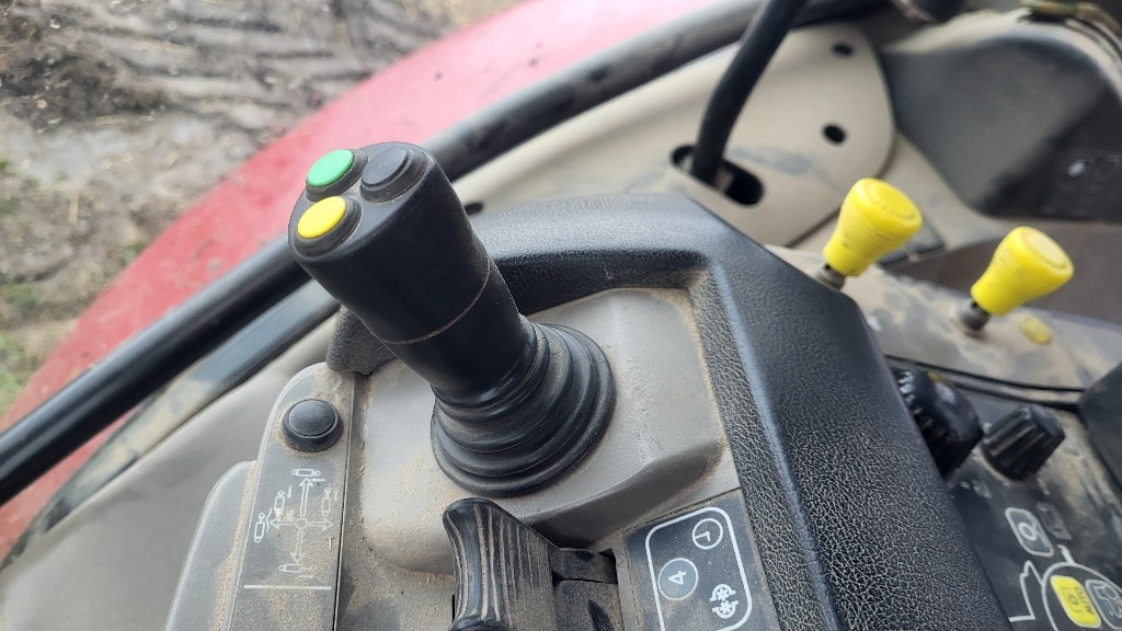 Tracteur chargeur CASE IH MAXXUM 125 MULTICONTROLLER - photo slide 6