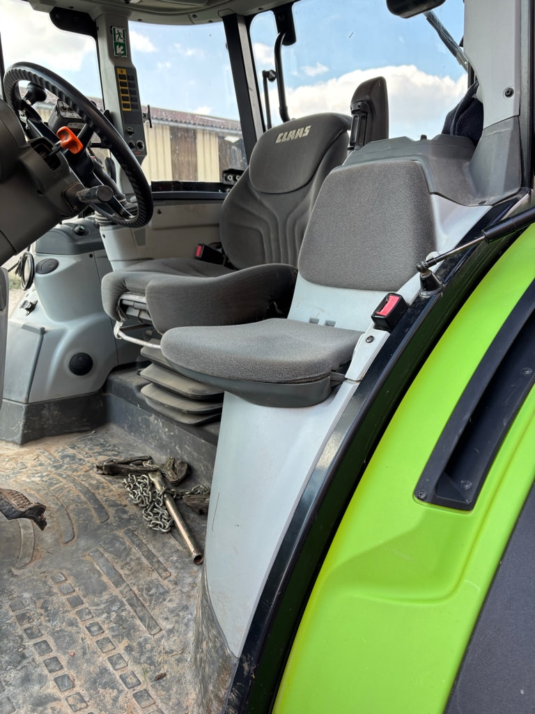 Tracteur CLAAS ARION 420 - photo slide 11