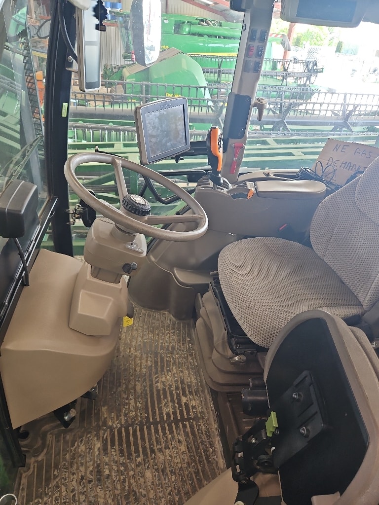 Pulverisateur automoteur JOHN DEERE R 4040 - photo slide 22