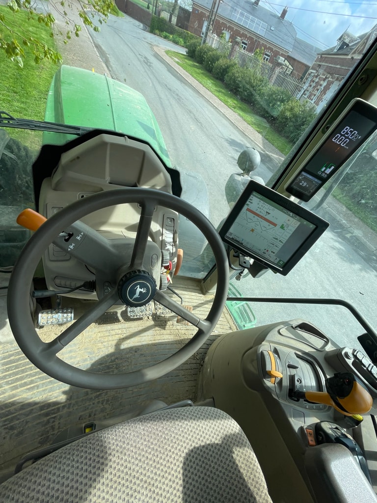 Tracteur JOHN DEERE 6145M - photo slide 6