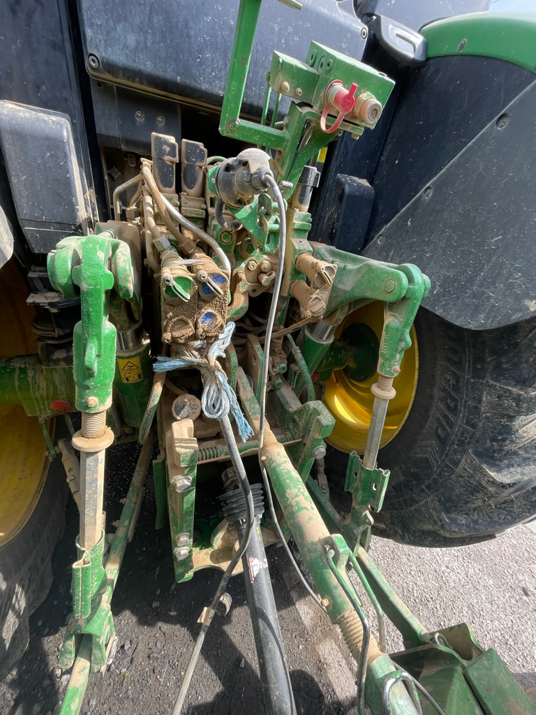 Tracteur JOHN DEERE 6145M - photo slide 13