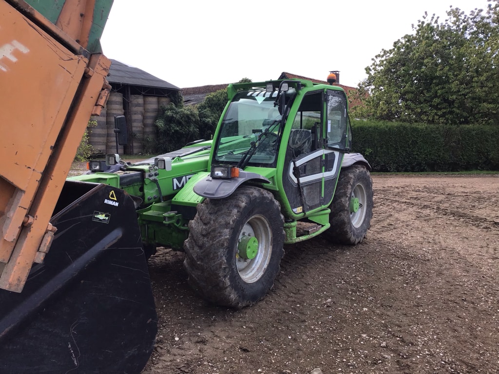 Telescopique MERLO TURBO FARMER 35.7 - photo slide 1