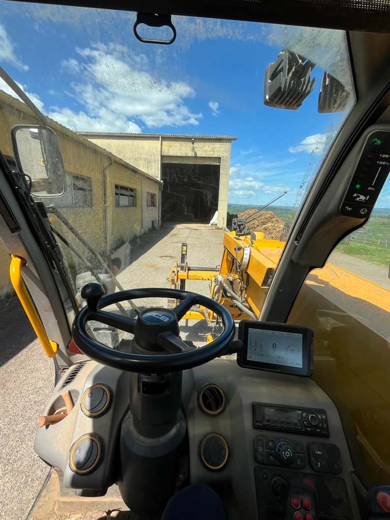 Telescopique JCB 542-70 AGRI XTRA DTVT  - photo slide 13