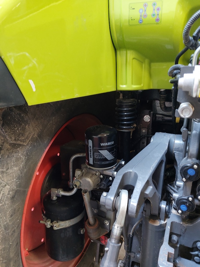 Tracteur CLAAS ARION 650 - photo slide 19