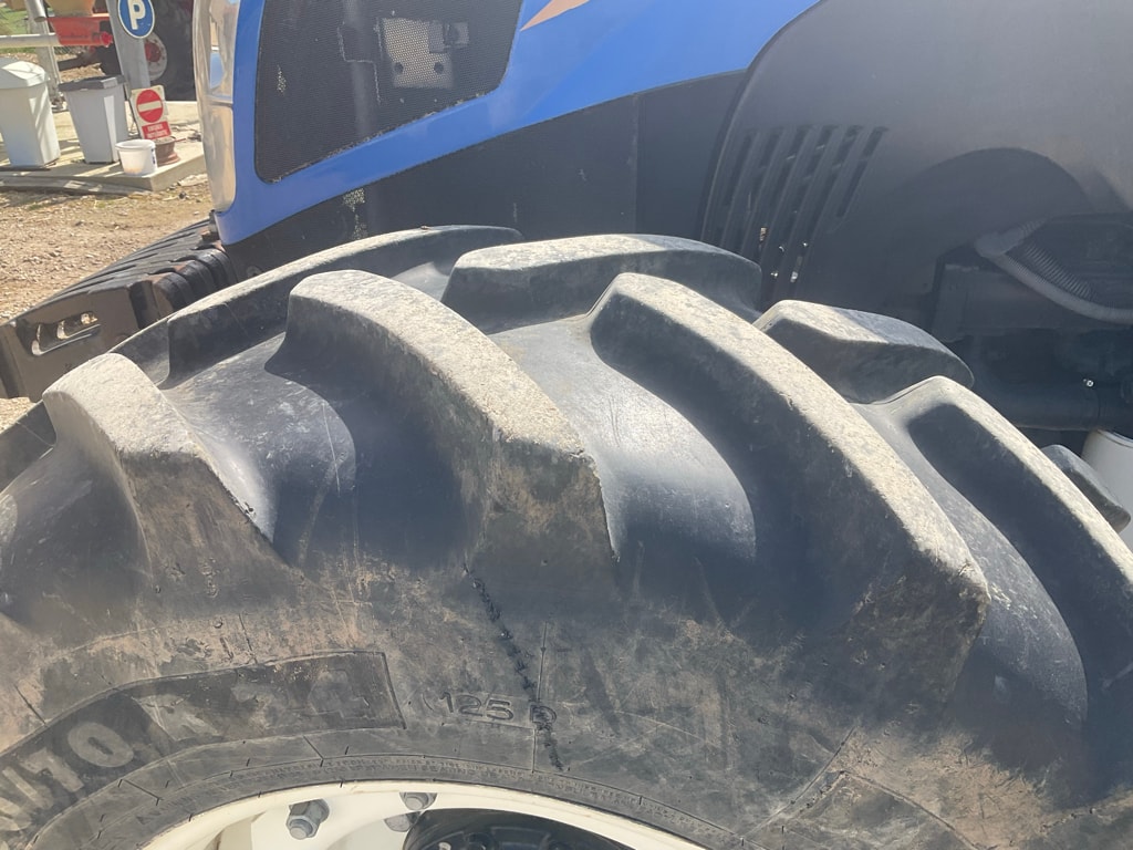 Tracteur NEW HOLLAND T 4-95 - photo slide 7