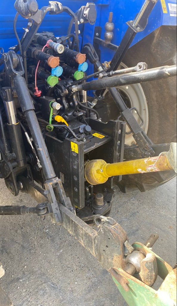 Tracteur chargeur NEW HOLLAND T5.100 - photo slide 8